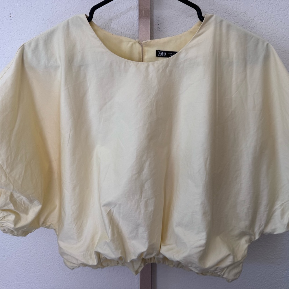 ZARA YELLOW Cream croppedBlouse